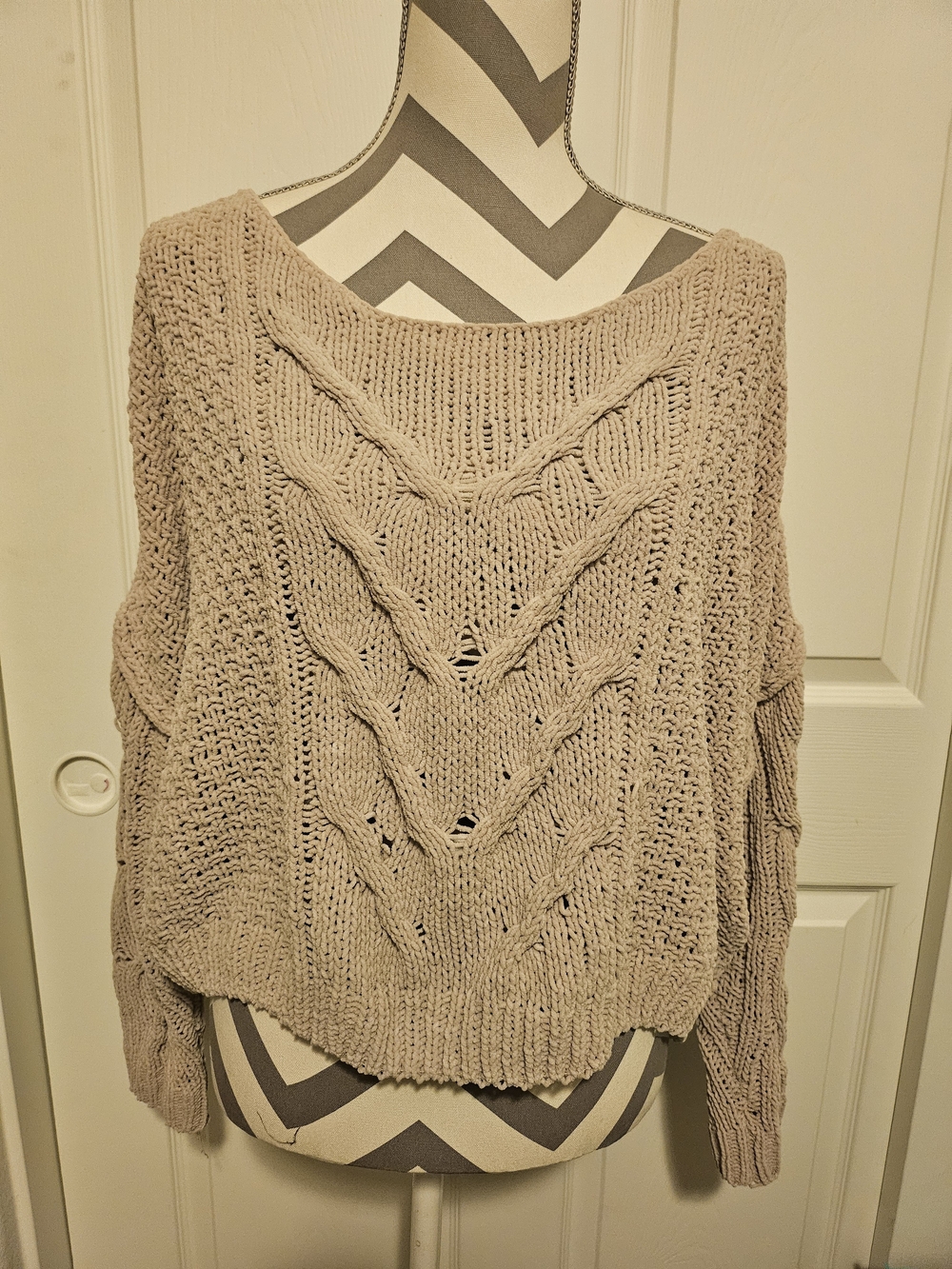 Woven Heart Cream Off-the-Shoulder Cable Knit Sweater